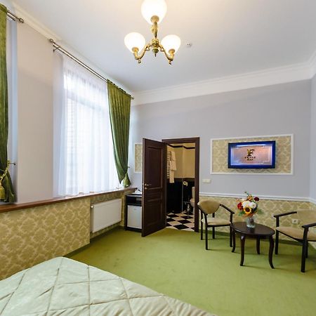 Franz Hotel&Restaurant Ivano-Frankivsk Exterior photo